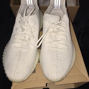 Yeezy’s Boost 350🔥🔥🔥 White on White
